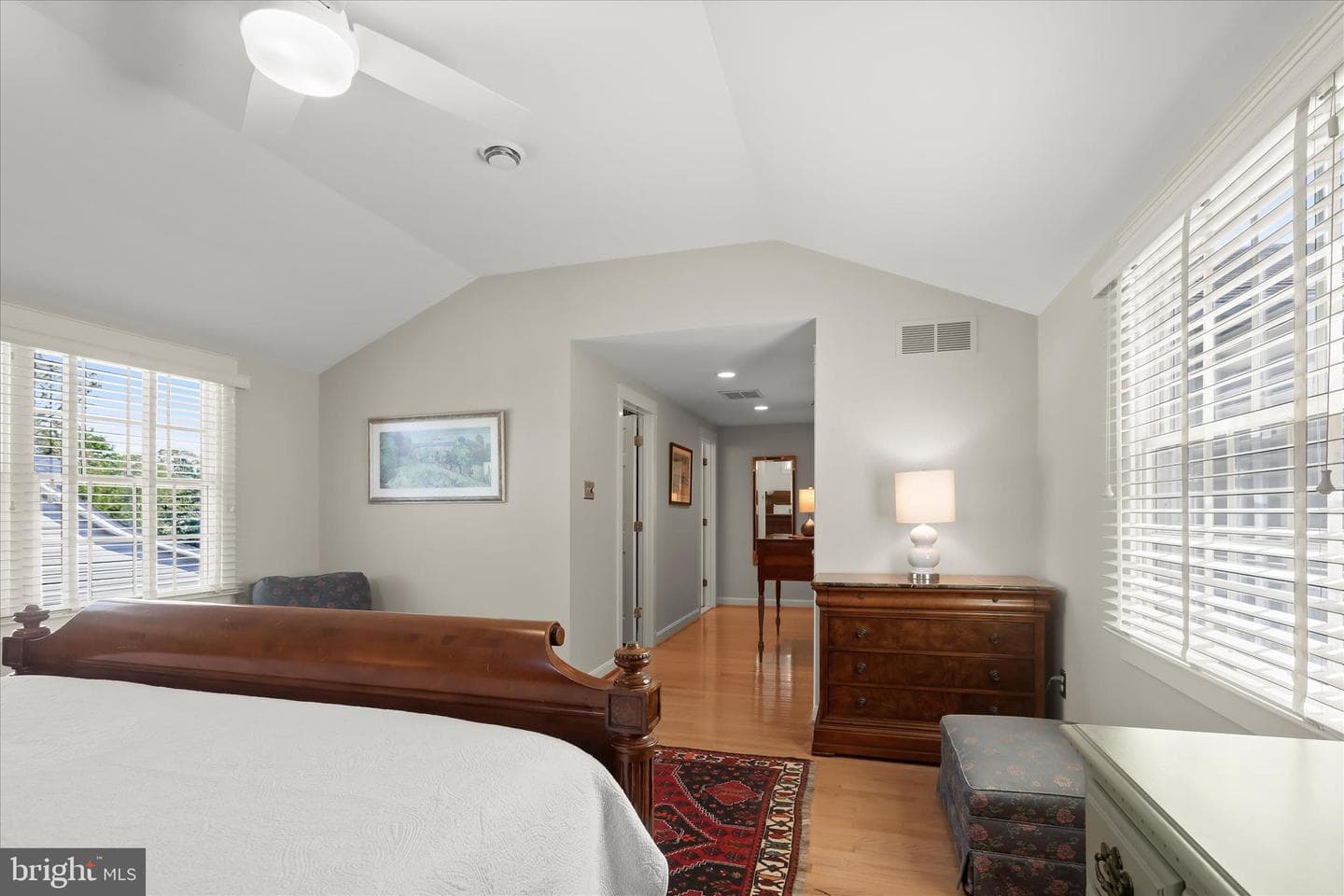 1504 Ivanhoe Avenue photo 28