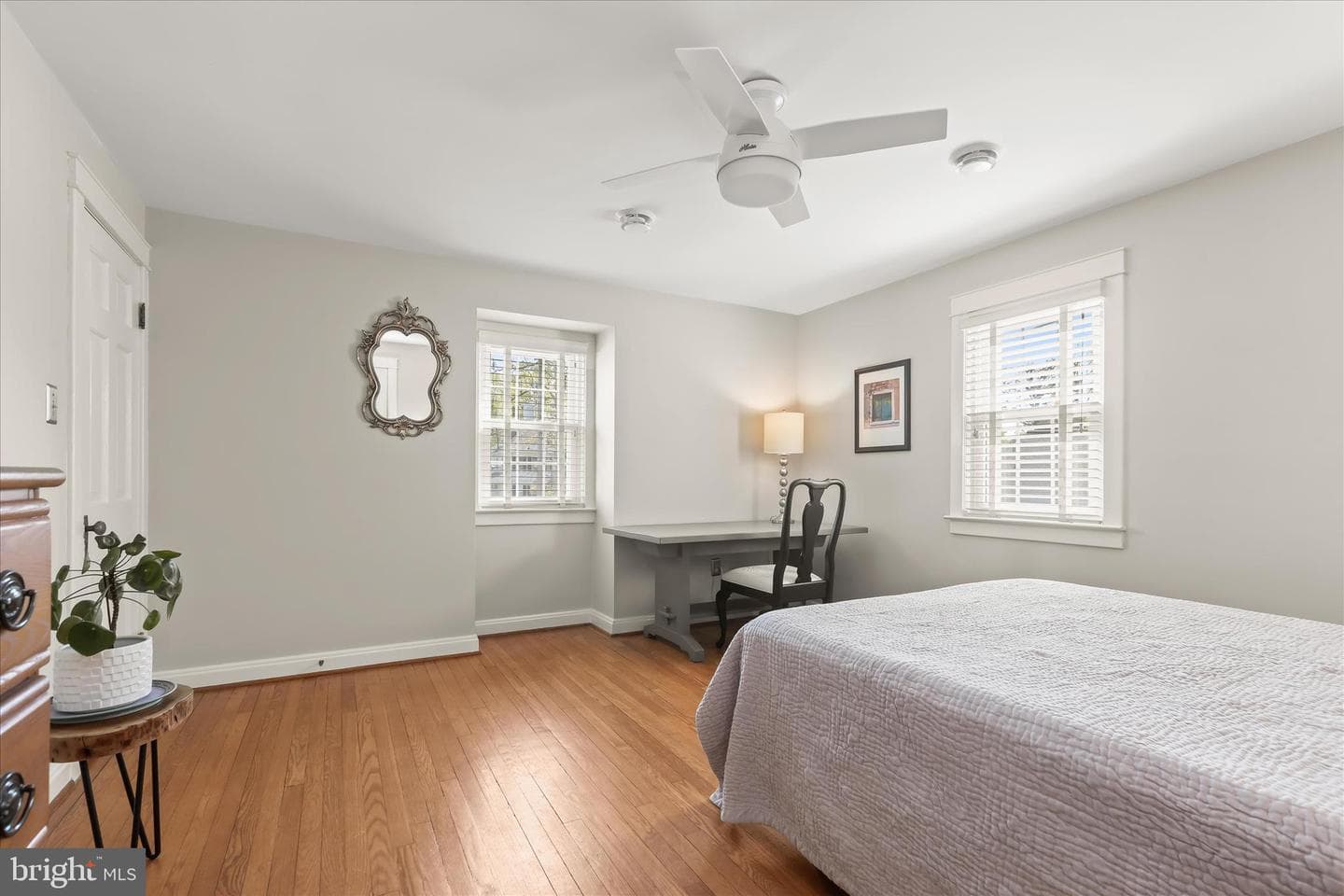 1504 Ivanhoe Avenue photo 42