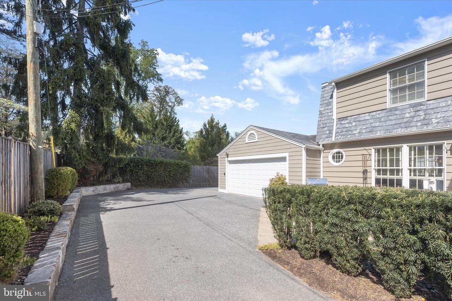 1504 Ivanhoe Avenue photo 51