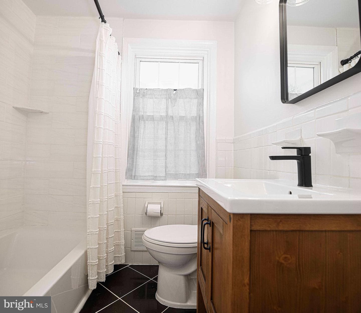 145 Stanmore Road photo 11