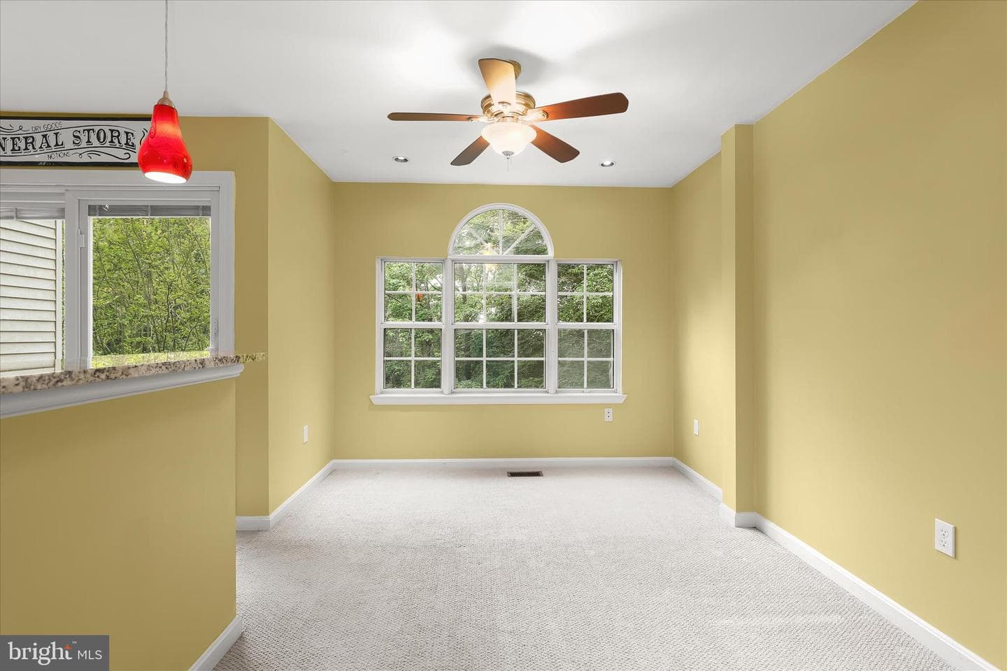 728 Marianne Lane photo 15