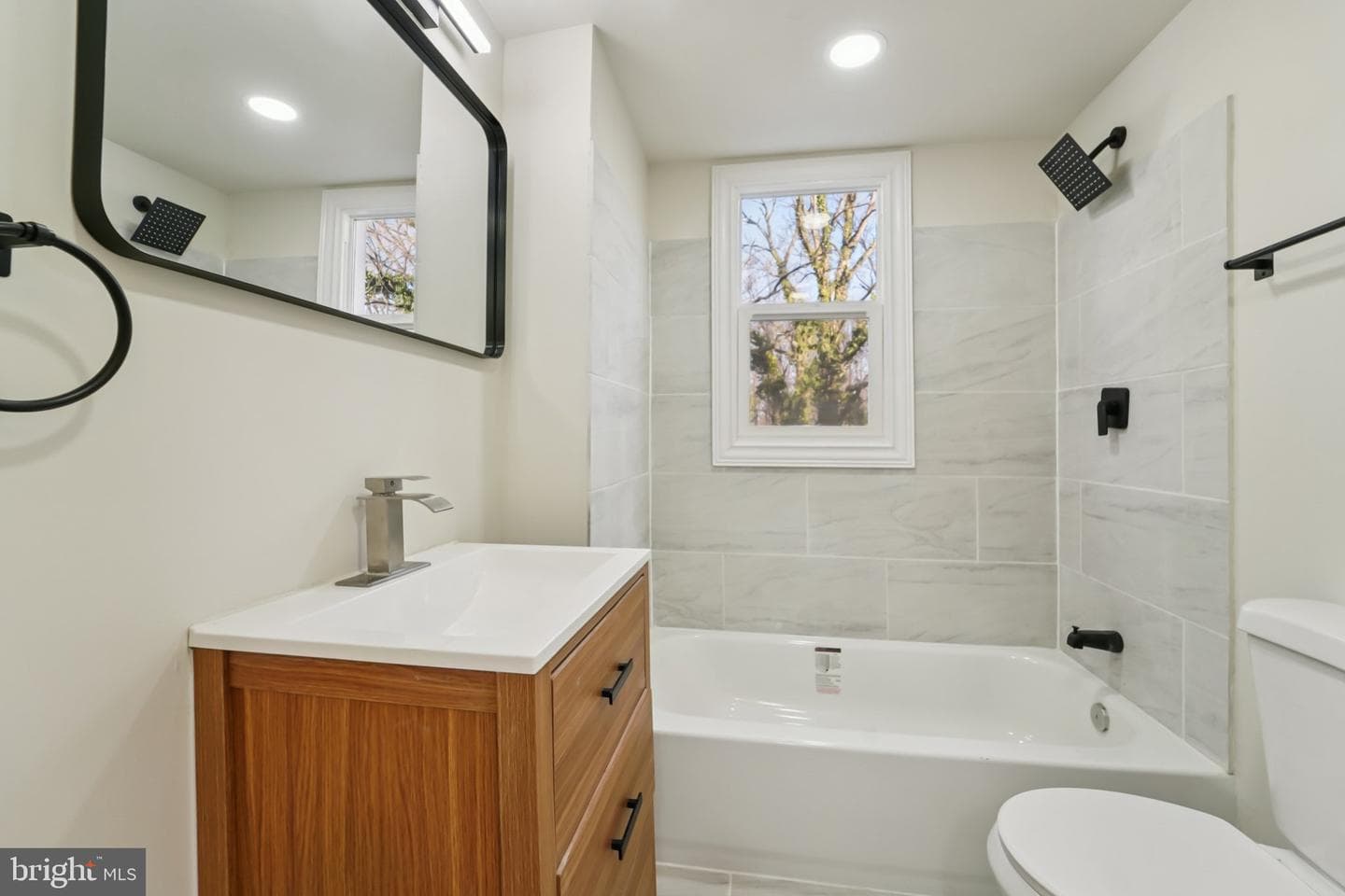27 Pelczar Avenue photo 22
