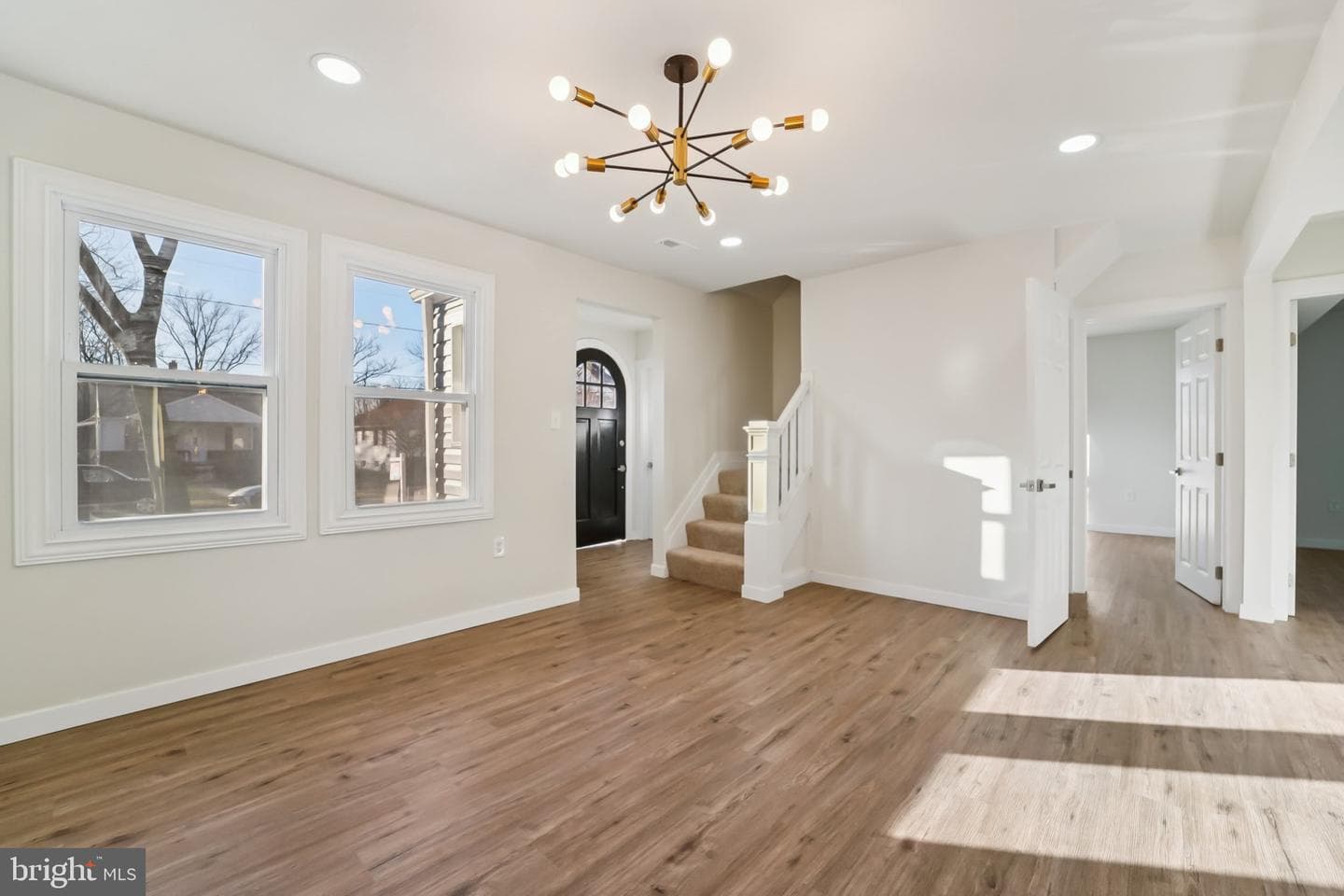 27 Pelczar Avenue photo 9