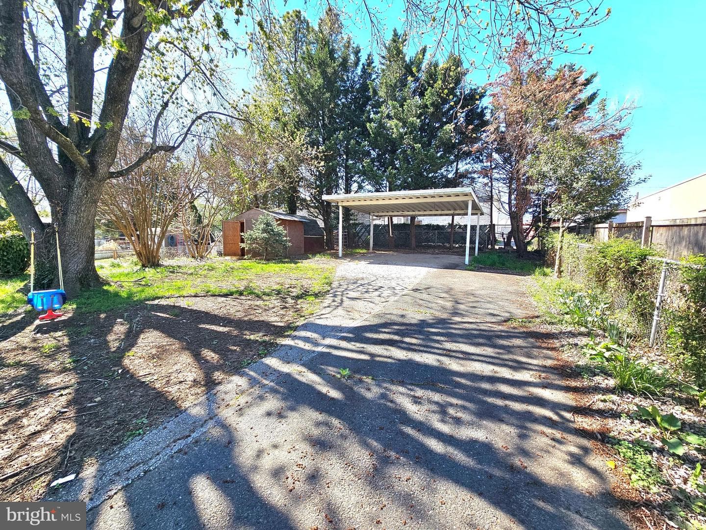 3001 Lavender Avenue photo 3