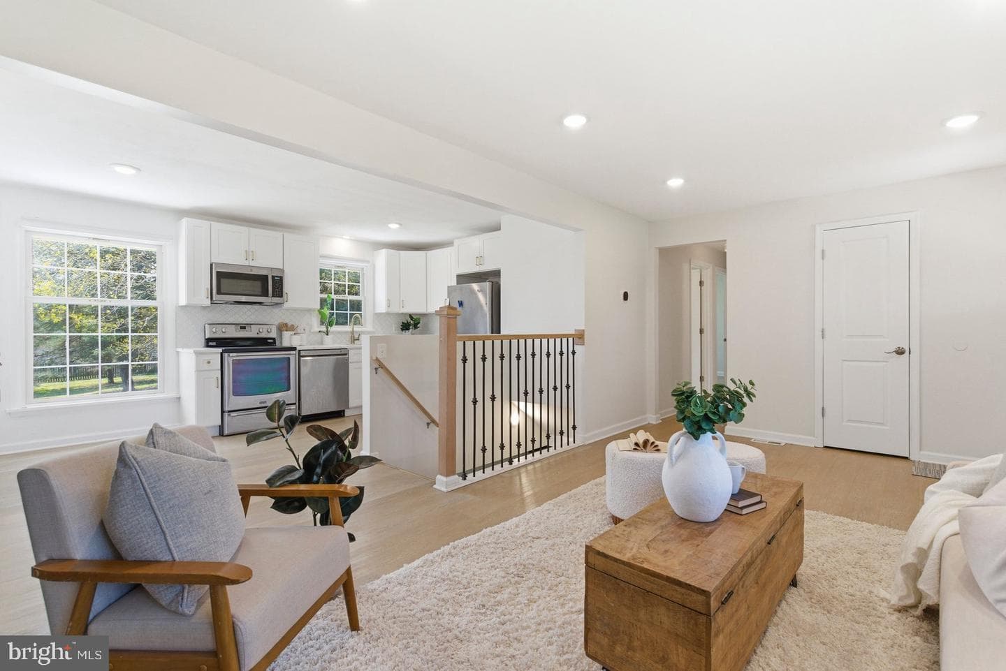 419 Sherwood Road photo 7