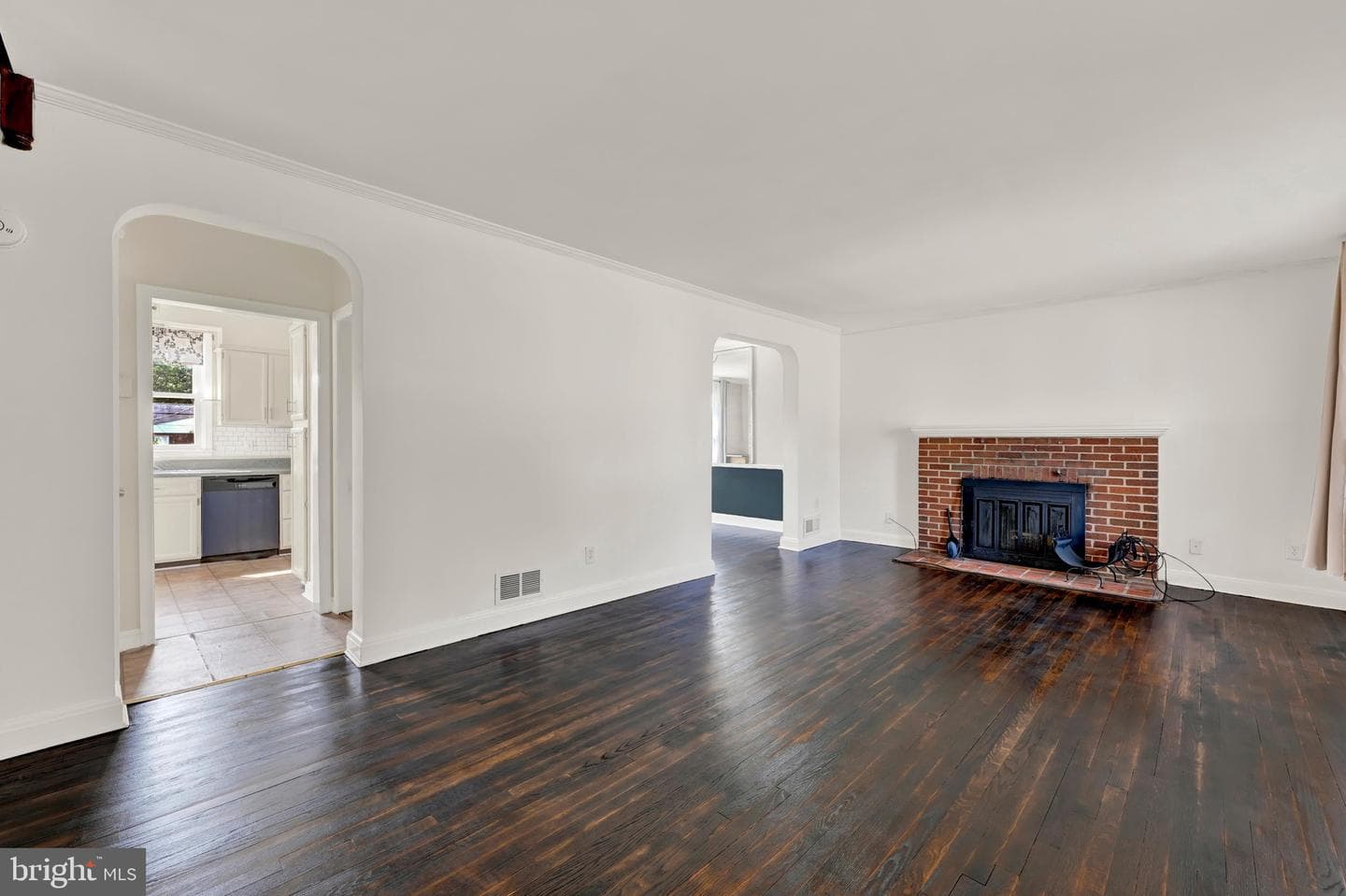 3655 Forest Garden Avenue photo 2