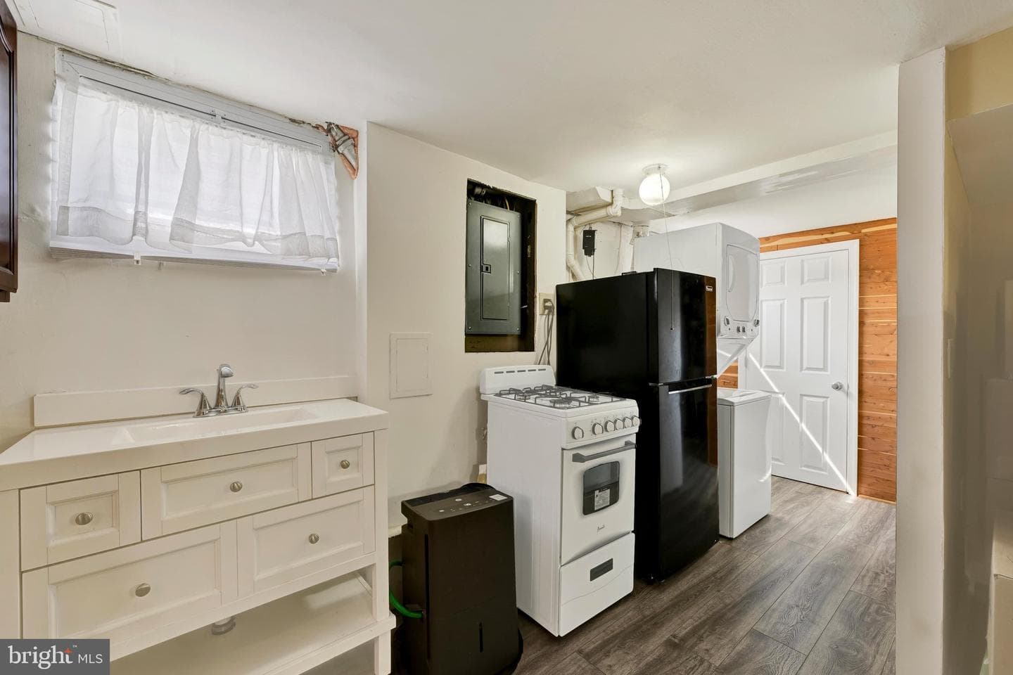 3655 Forest Garden Avenue photo 22