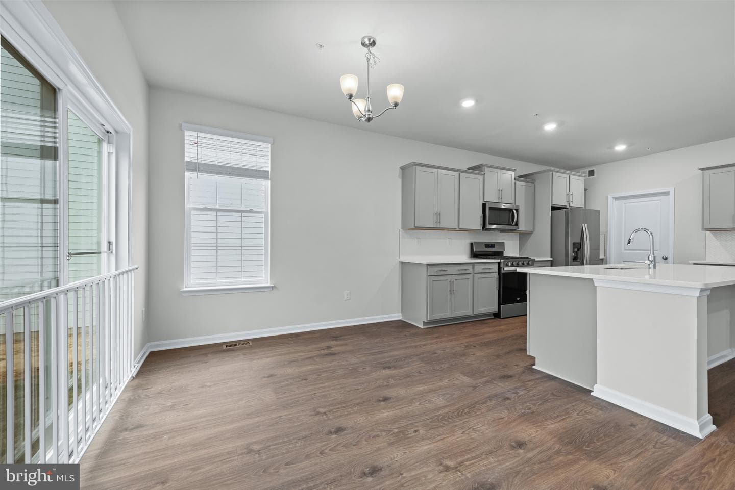 1204 Otter Point Court photo 7