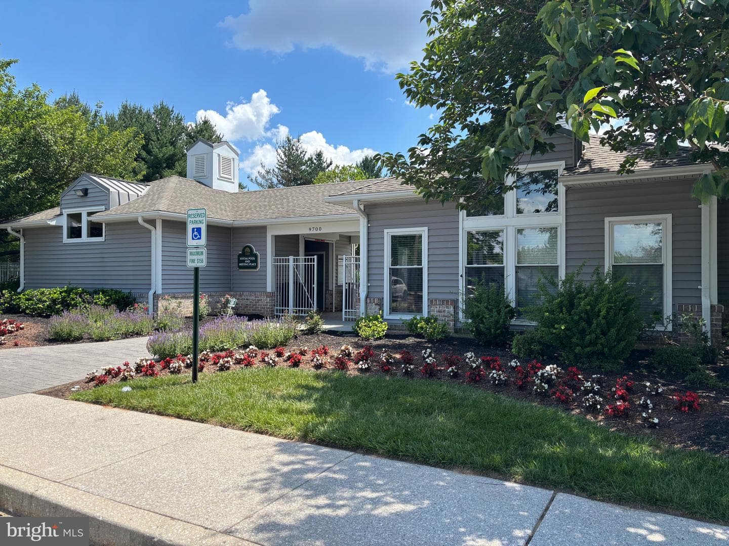 4409 Silverbrook Lane #304 photo 21