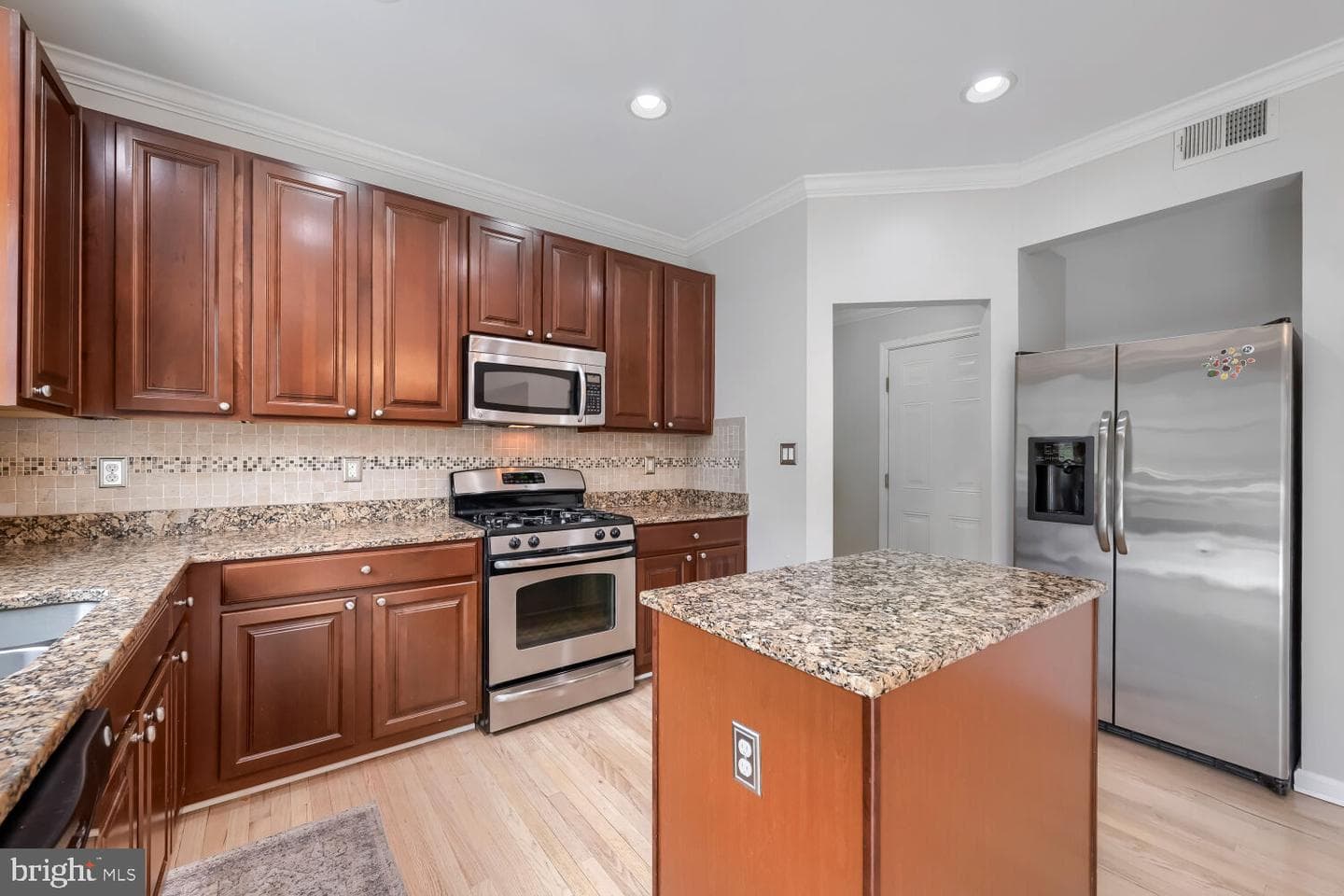 4216 Cross Spring Drive photo 16
