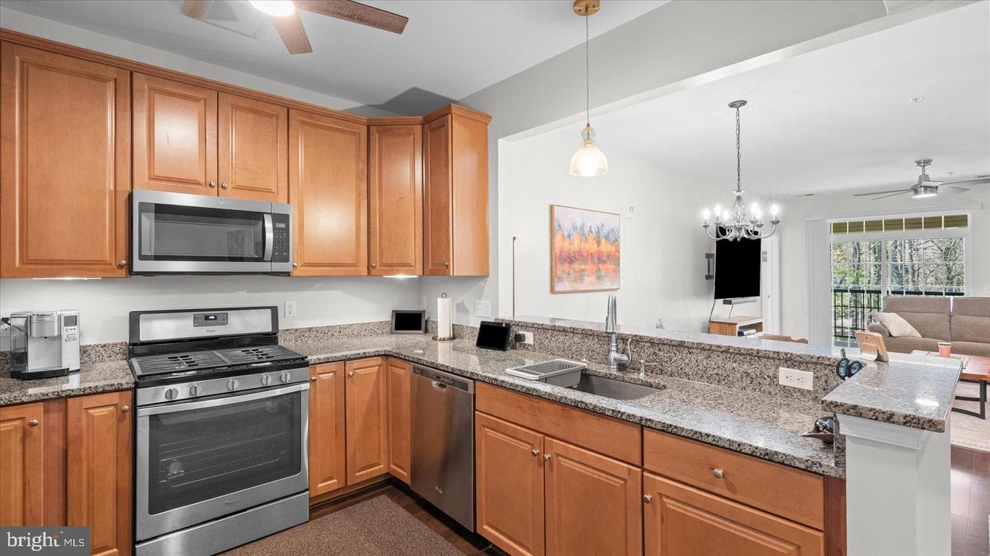 620 Quarry View Court #405 photo 25