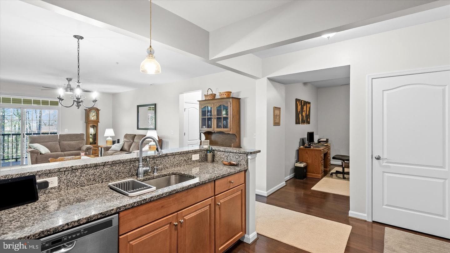 620 Quarry View Court #405 photo 26