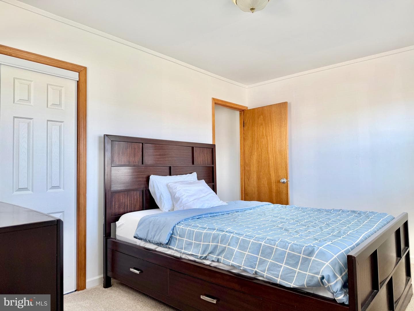 557 Compass Road photo 14