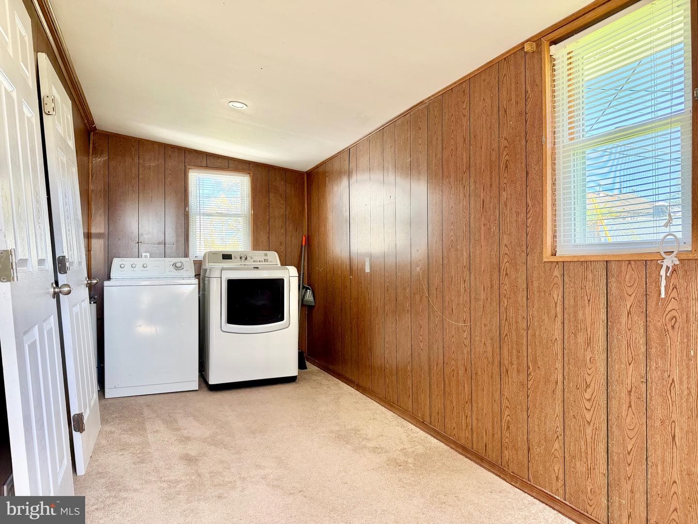 557 Compass Road photo 20
