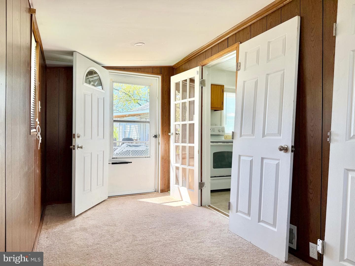 557 Compass Road photo 21