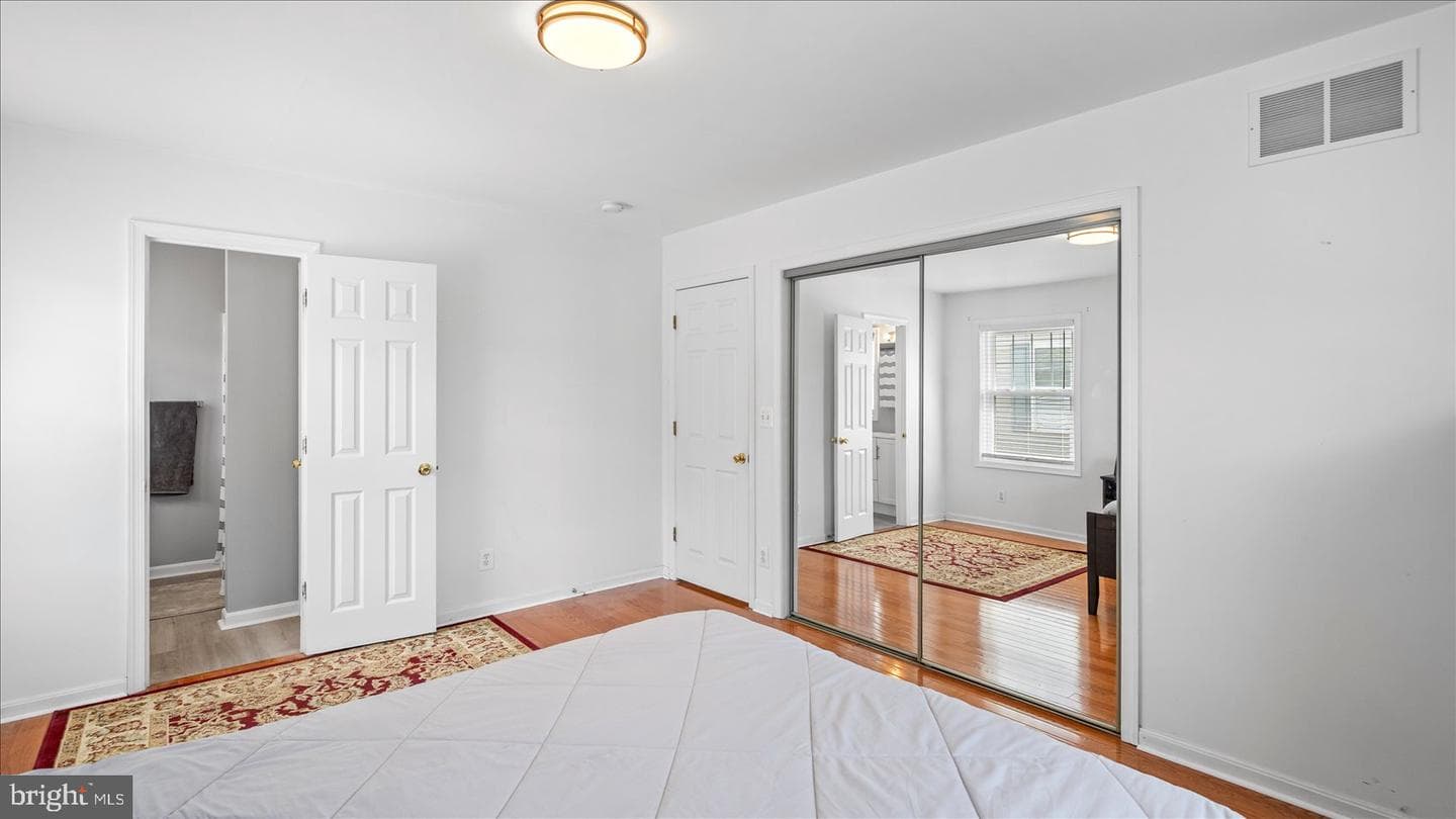 9120 Hinton Avenue photo 15