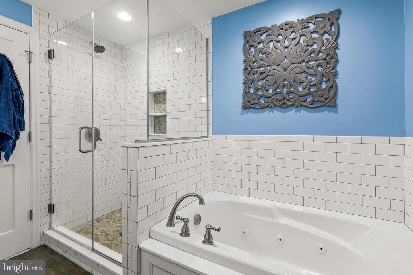 700 Regester Avenue photo 30