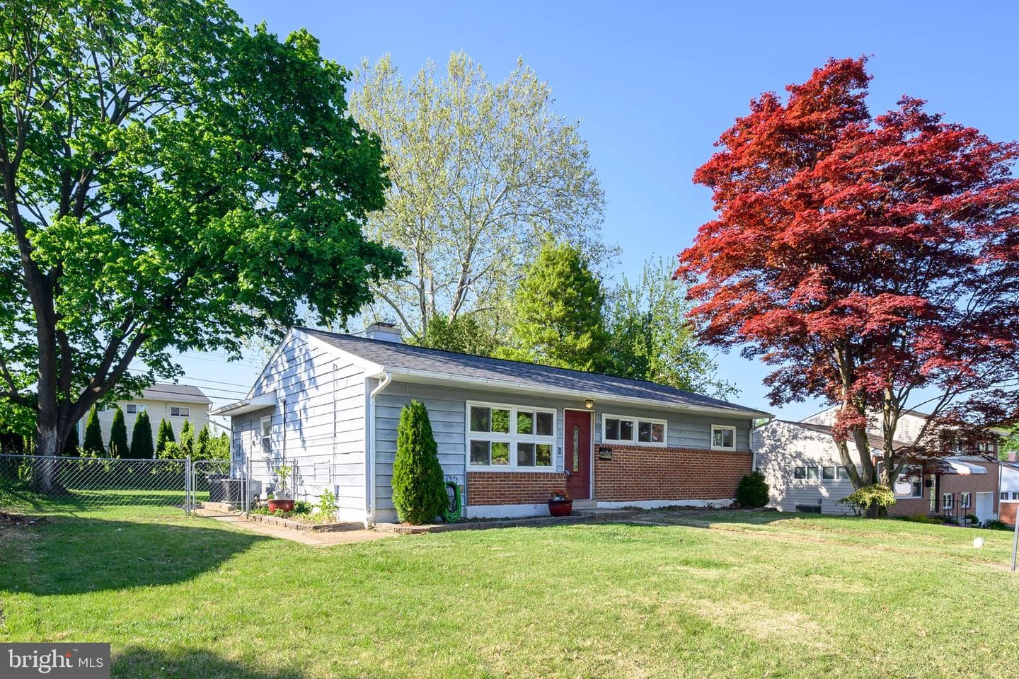 1010 Kent Avenue photo 2