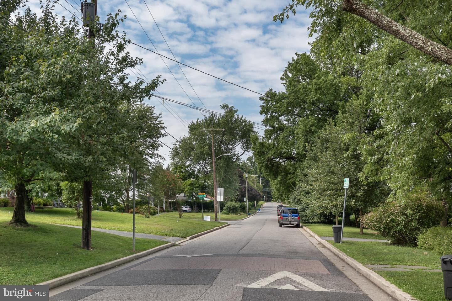 571 Woodbine Avenue photo 32