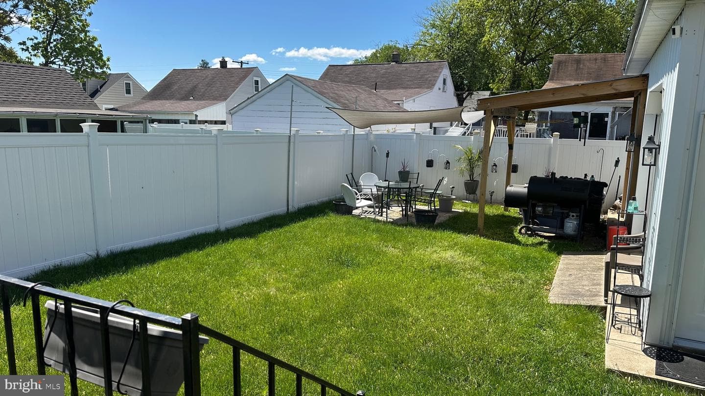 89 Wise Avenue photo 35