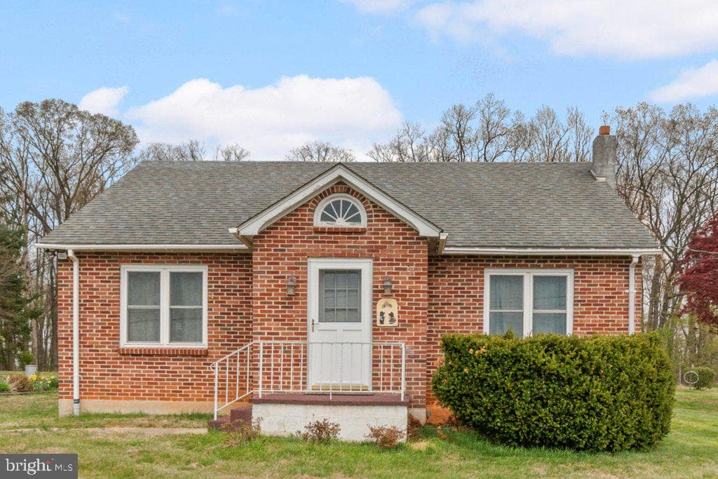 21119 Ridge Road photo 1