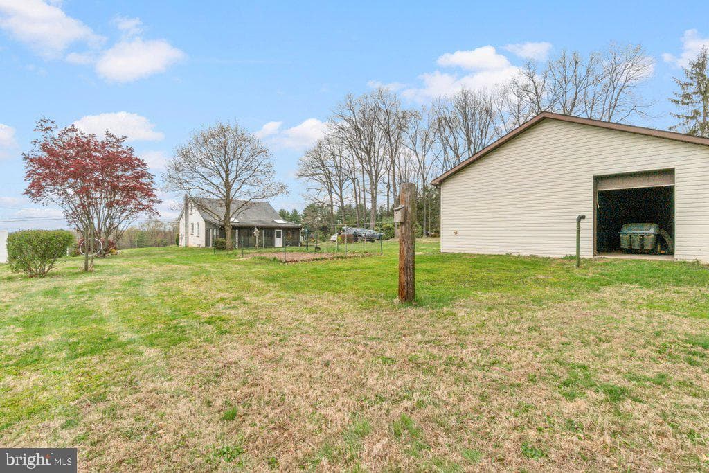 21119 Ridge Road photo 23
