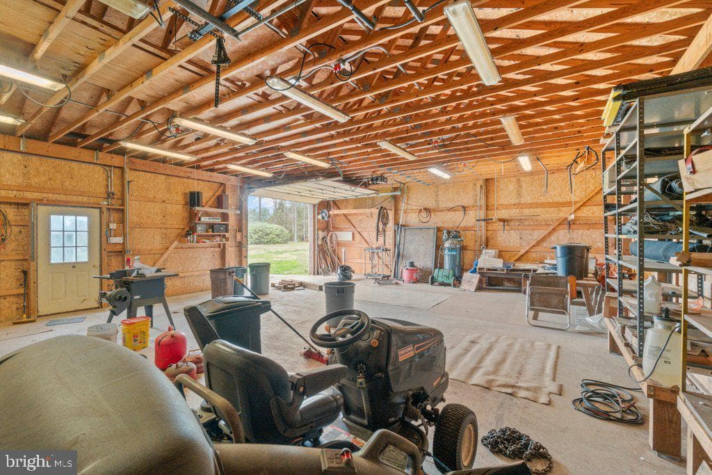 21119 Ridge Road photo 25