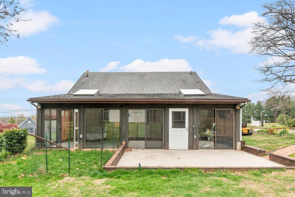 21119 Ridge Road photo 29