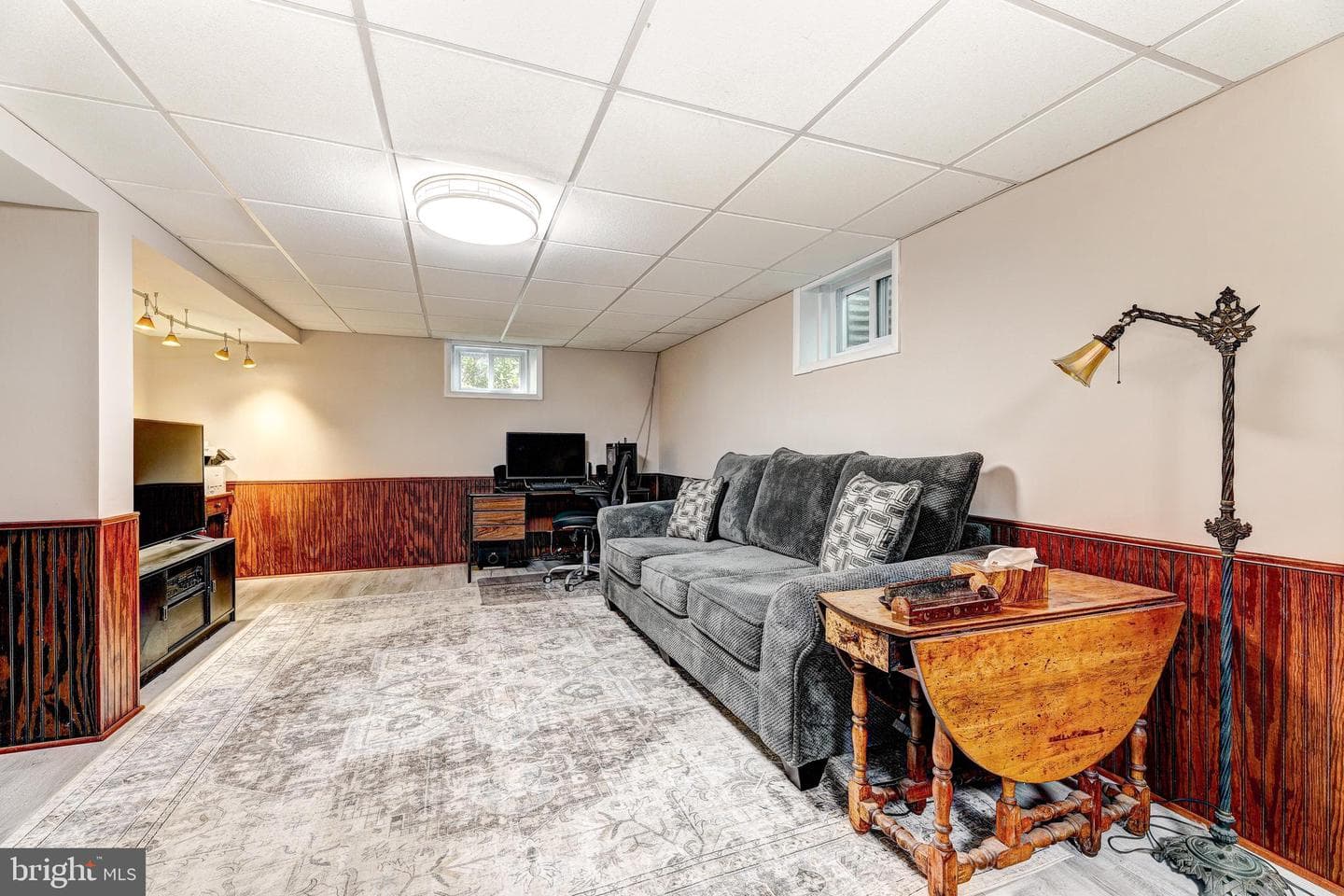 3915 Longmoor Circle photo 33