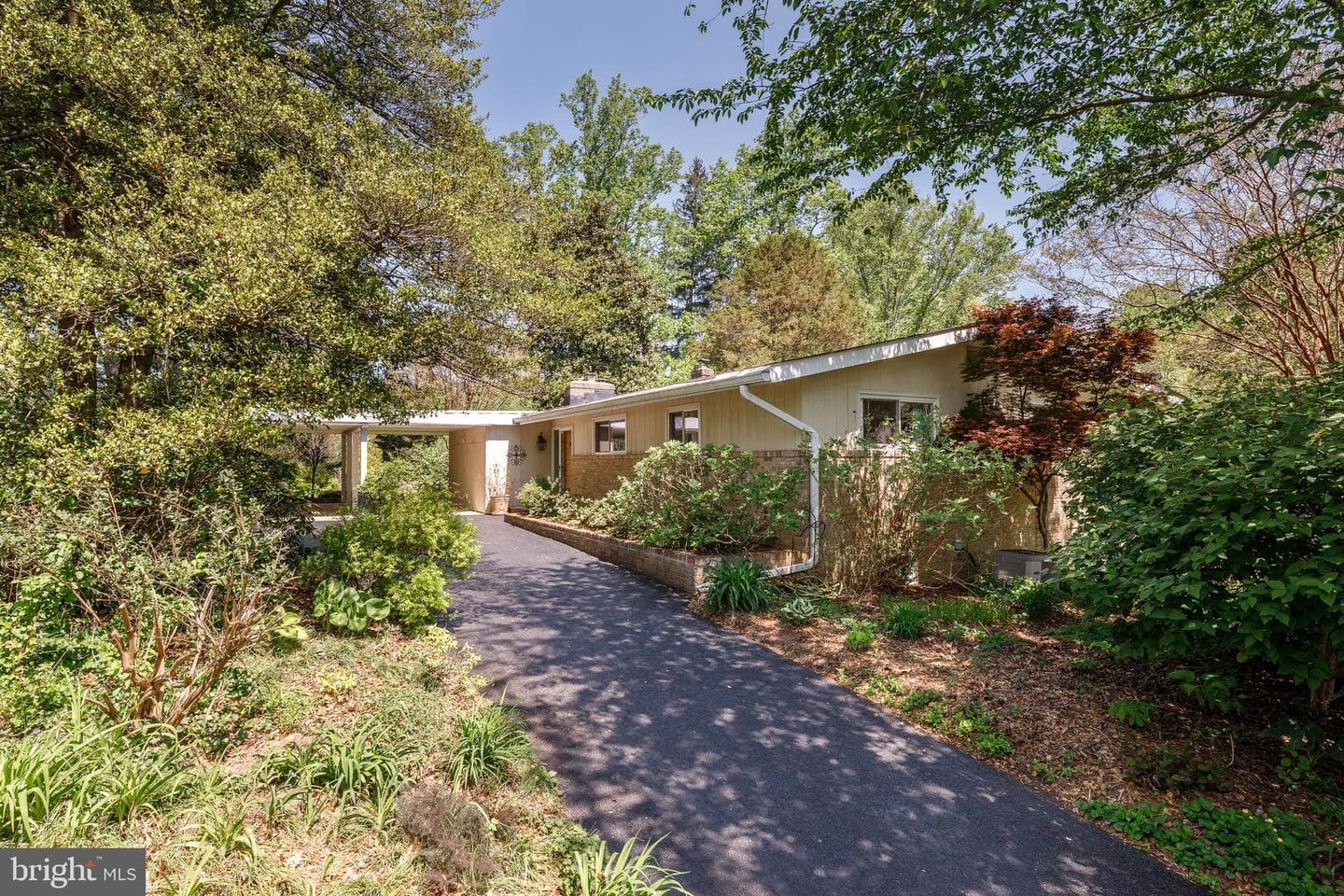 3915 Longmoor Circle photo 58
