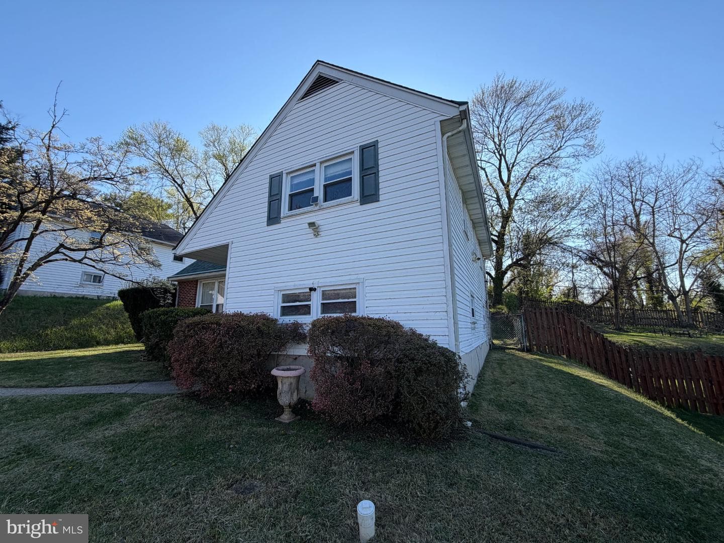 1344 Martin Drive photo 2