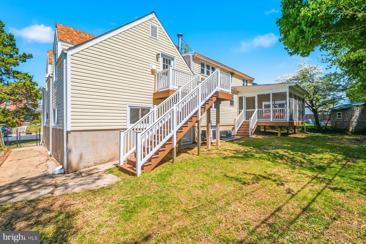 6605 Altamont Avenue photo 32
