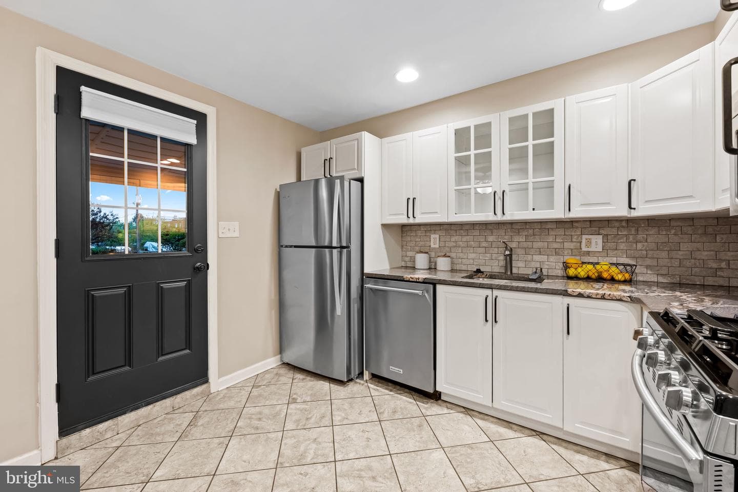1817 Dunmere Road photo 12