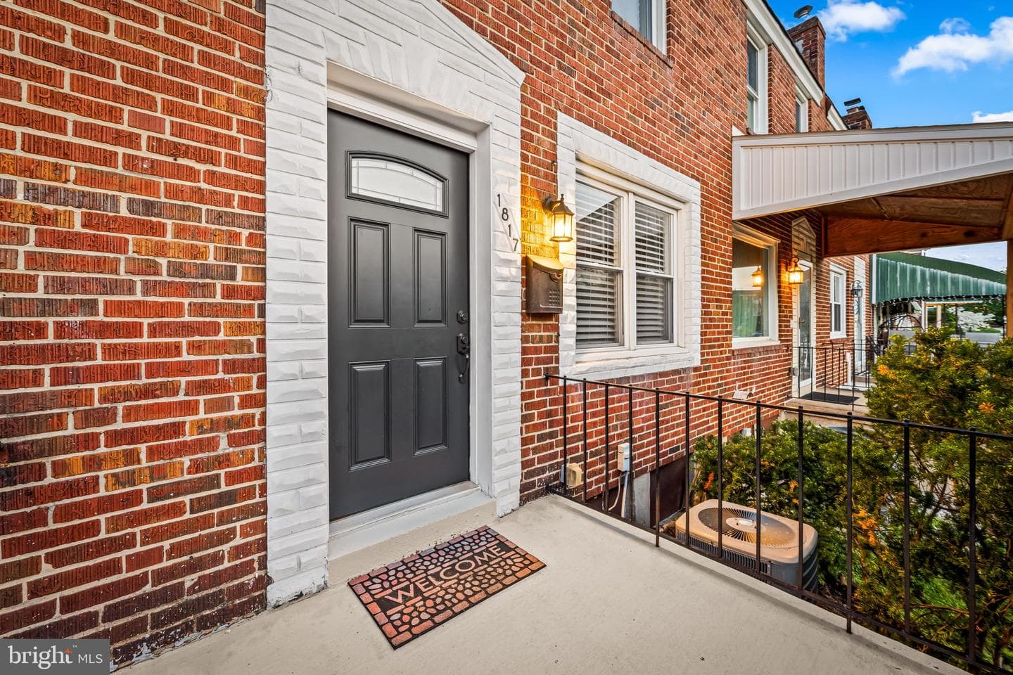 1817 Dunmere Road photo 3