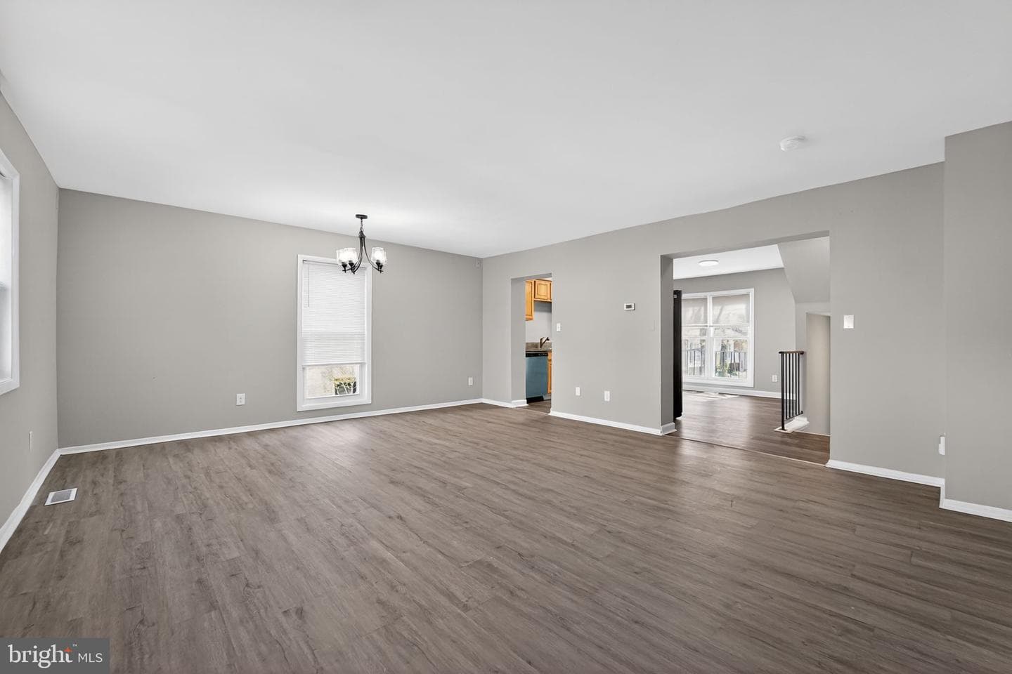 26 Maple Hollow Court photo 3