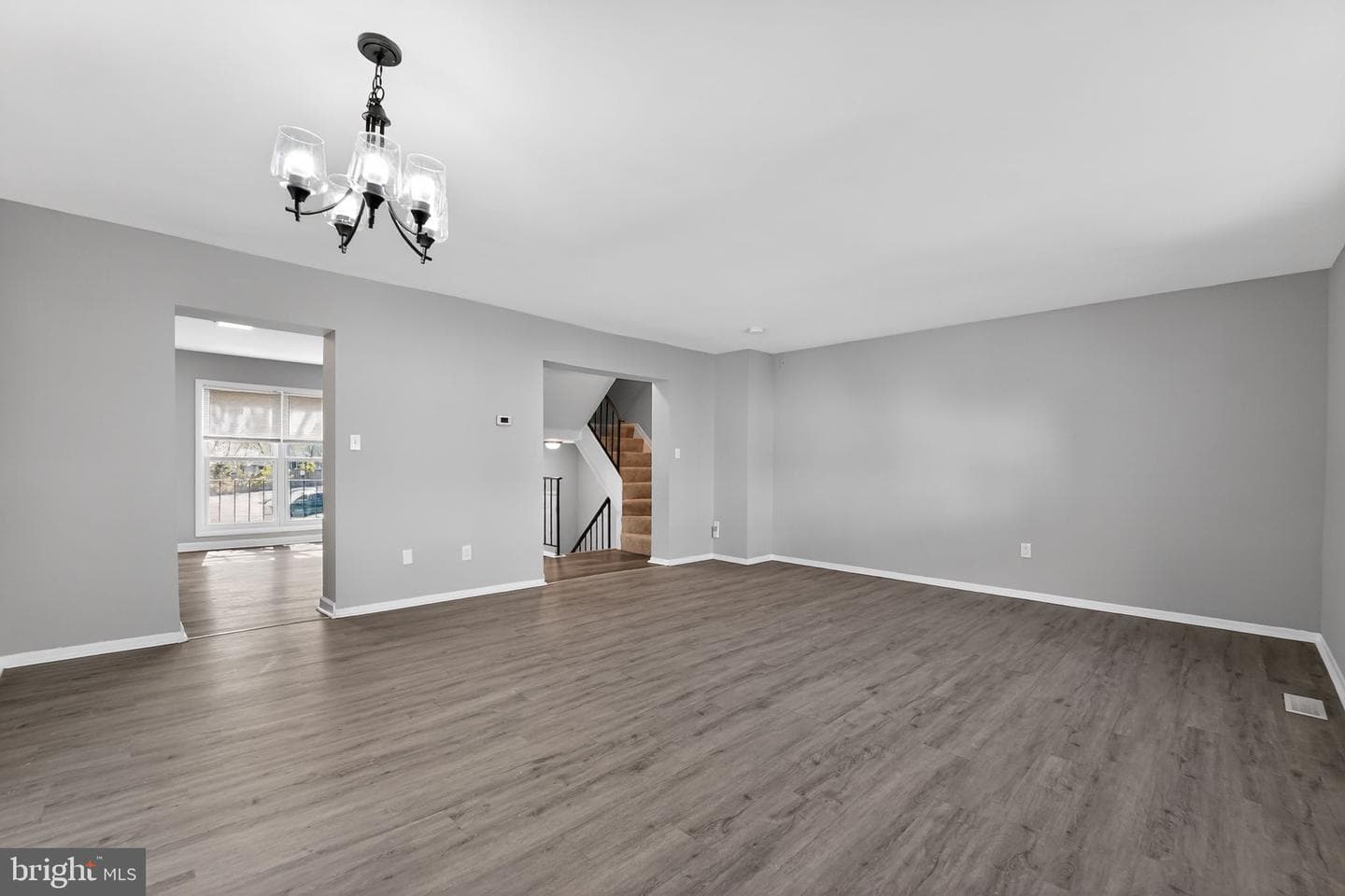 26 Maple Hollow Court photo 6