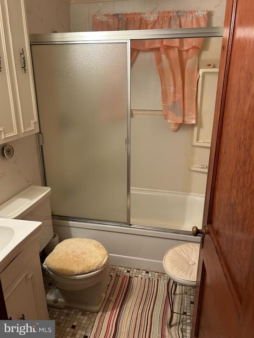 7 Edgewater Terrace photo 6