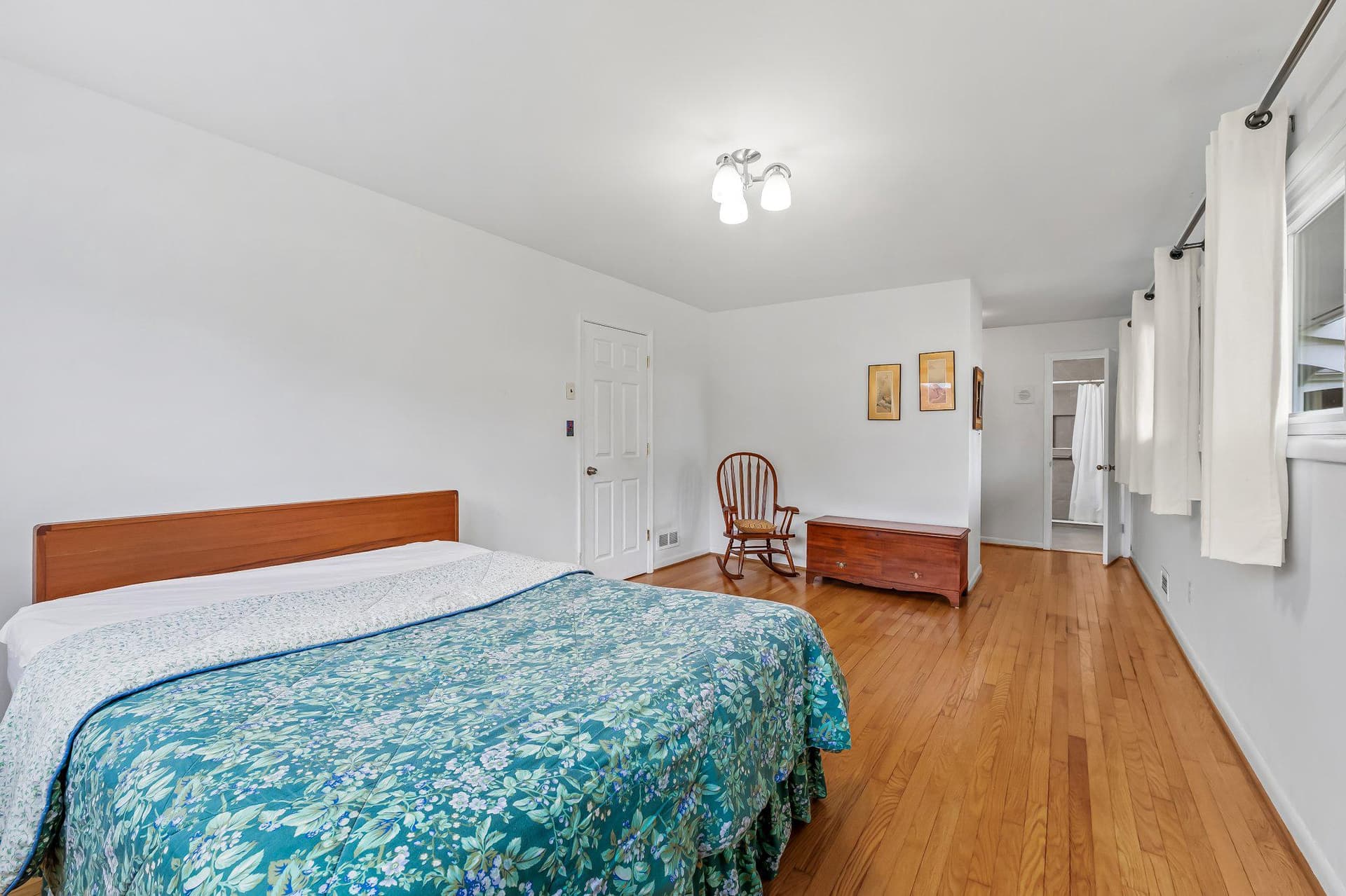 618 Lake Drive photo 17
