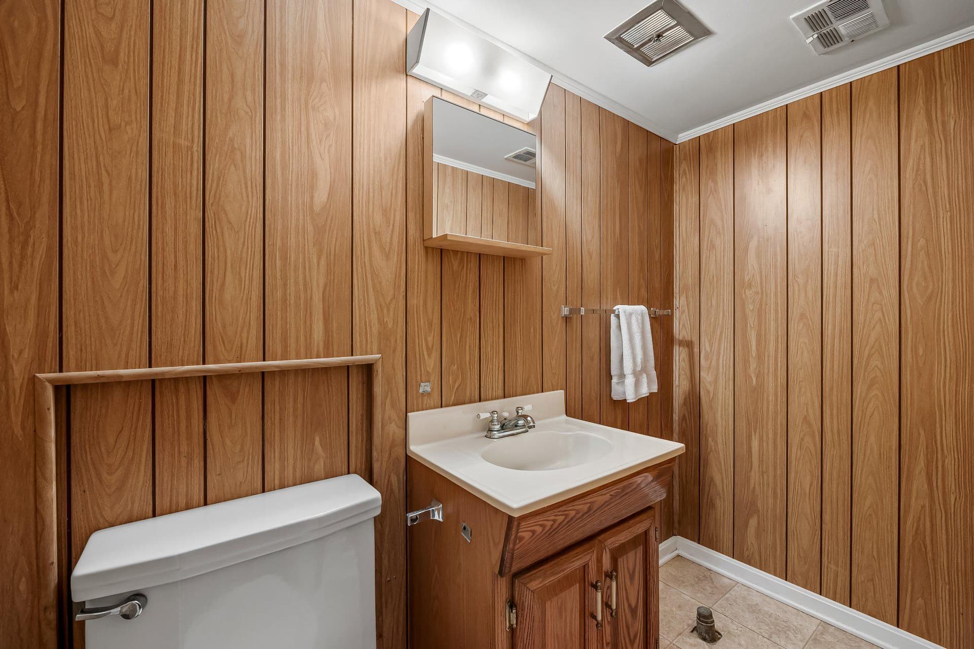 618 Lake Drive photo 30