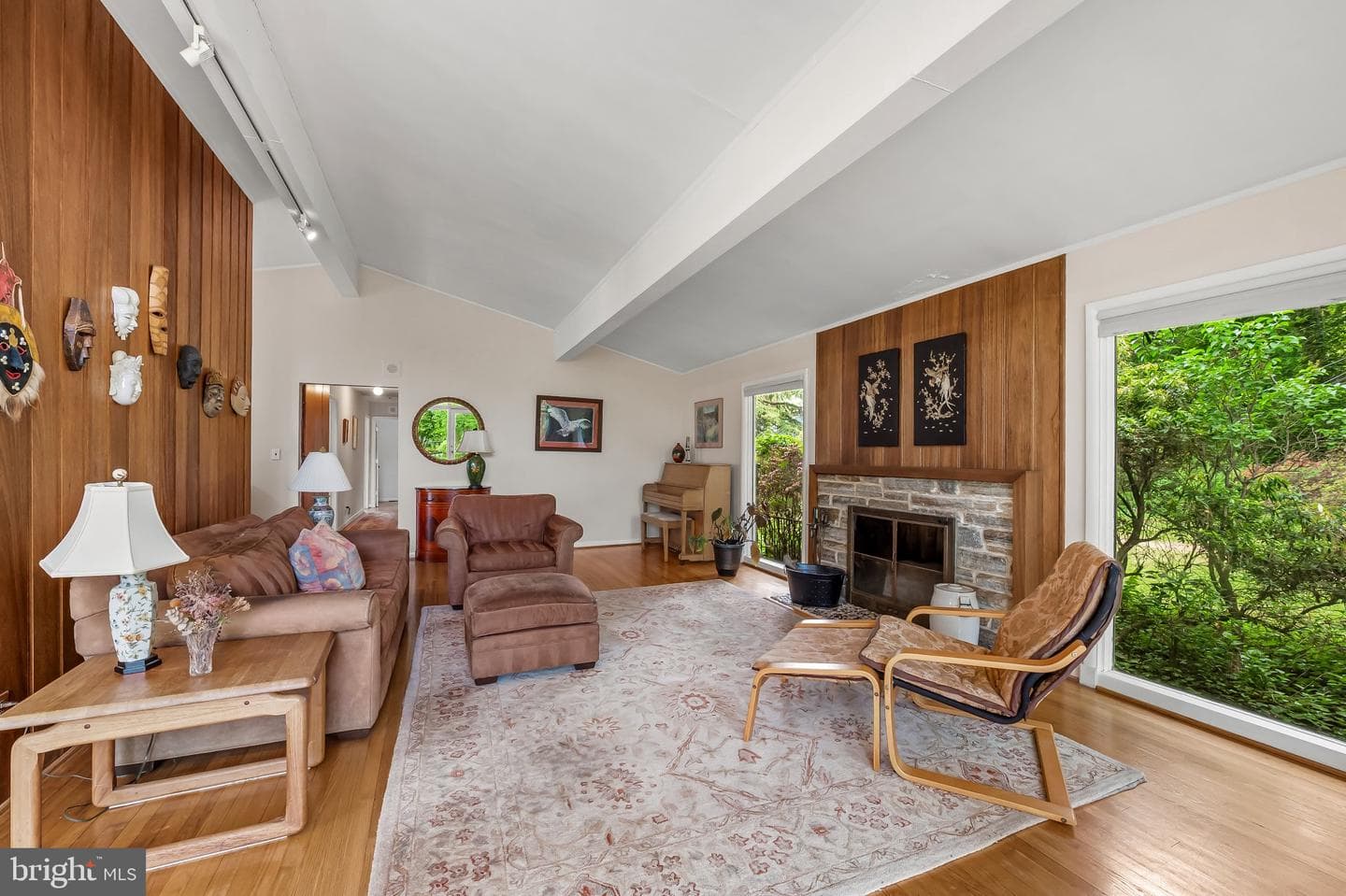 618 Lake Drive photo 6