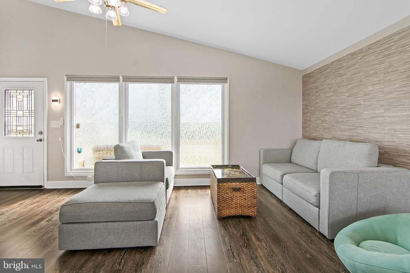 2508 Smith Avenue photo 3