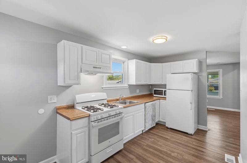 5907 Queen Anne Street photo 12