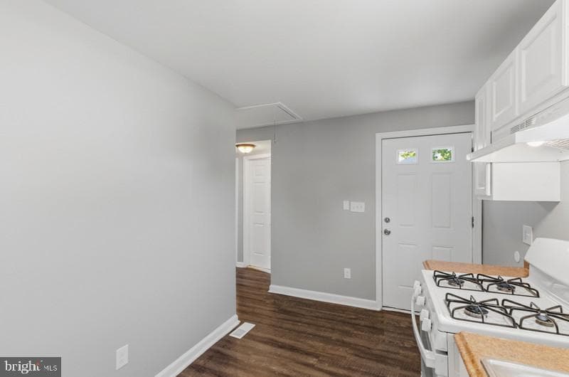 5907 Queen Anne Street photo 14