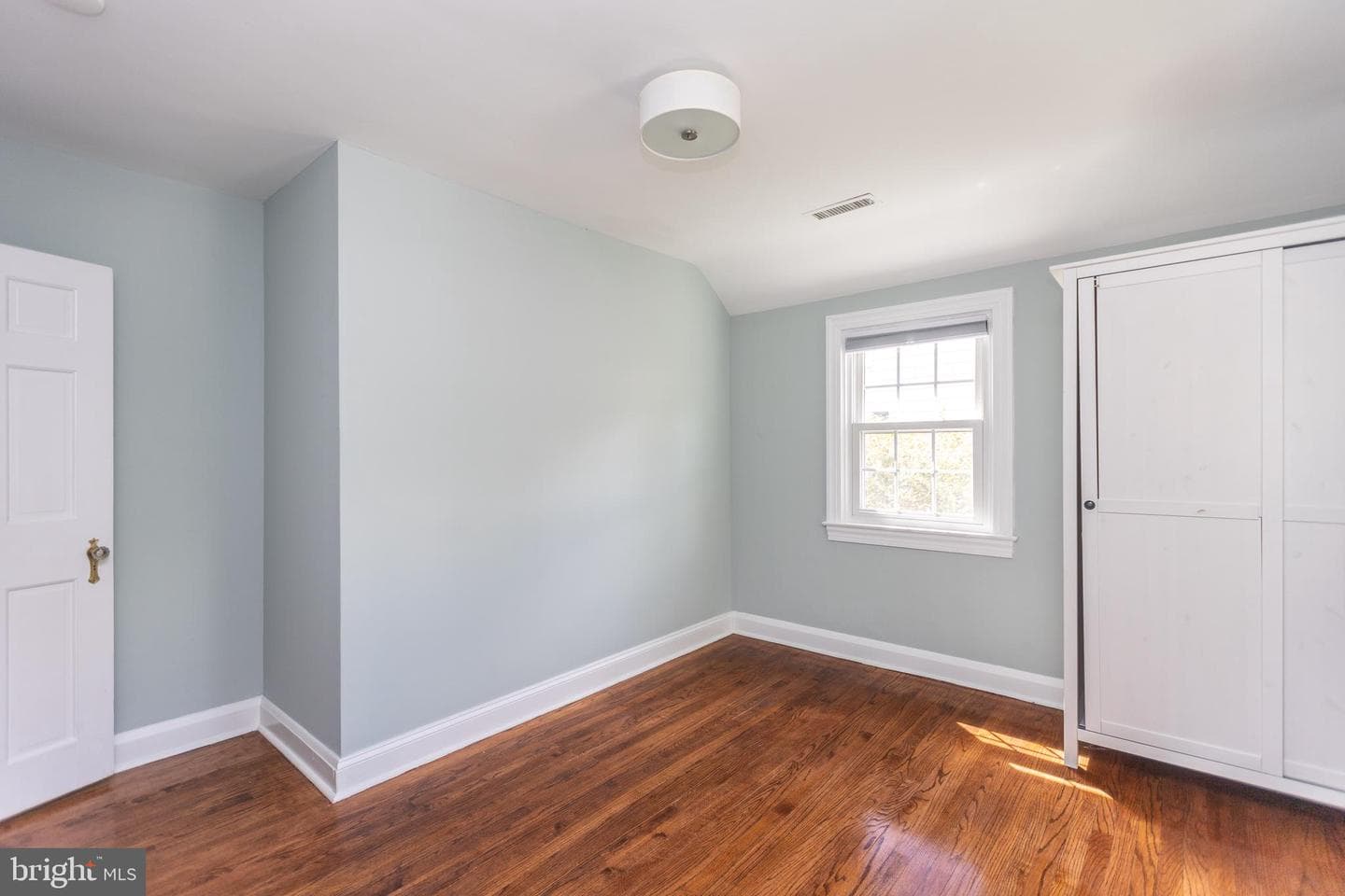 710 Regester Avenue photo 24