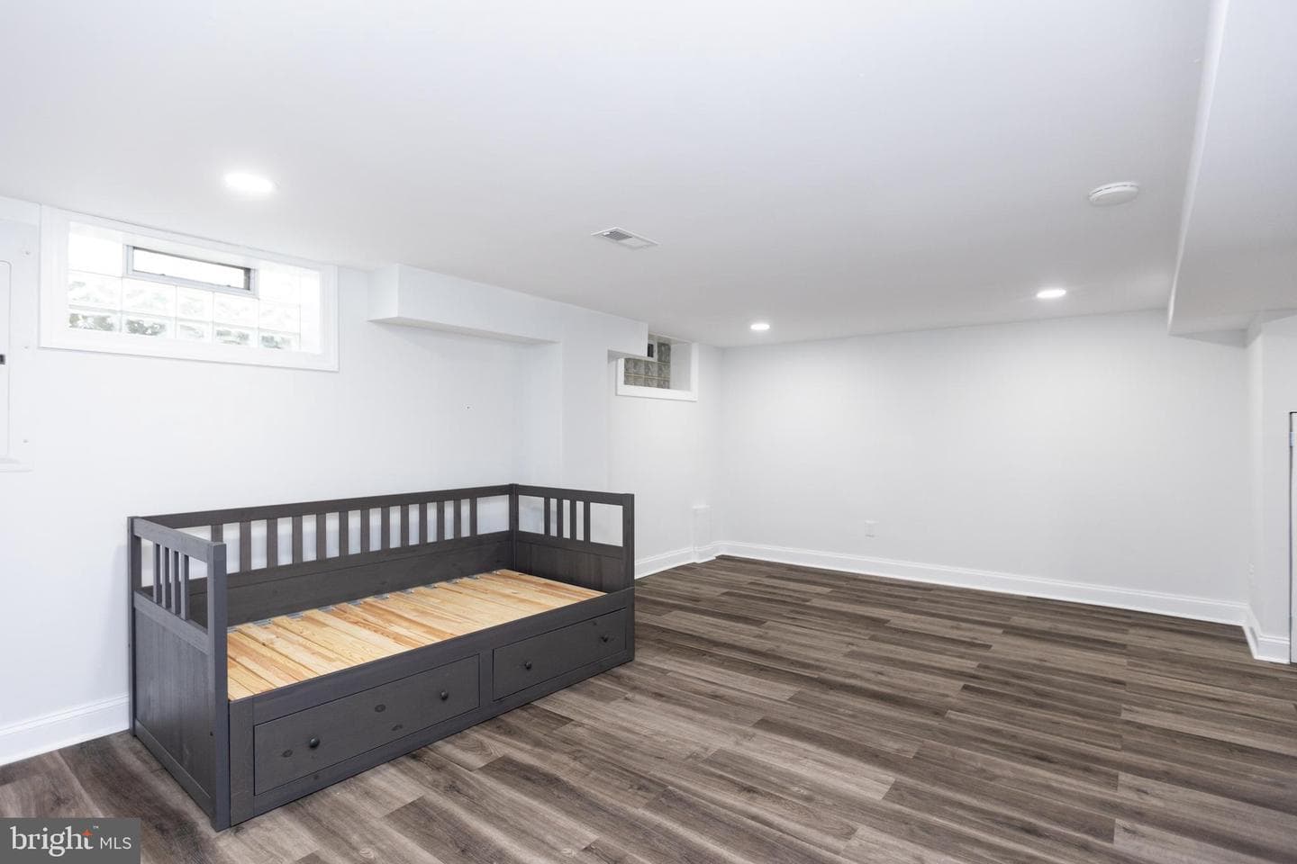 710 Regester Avenue photo 34