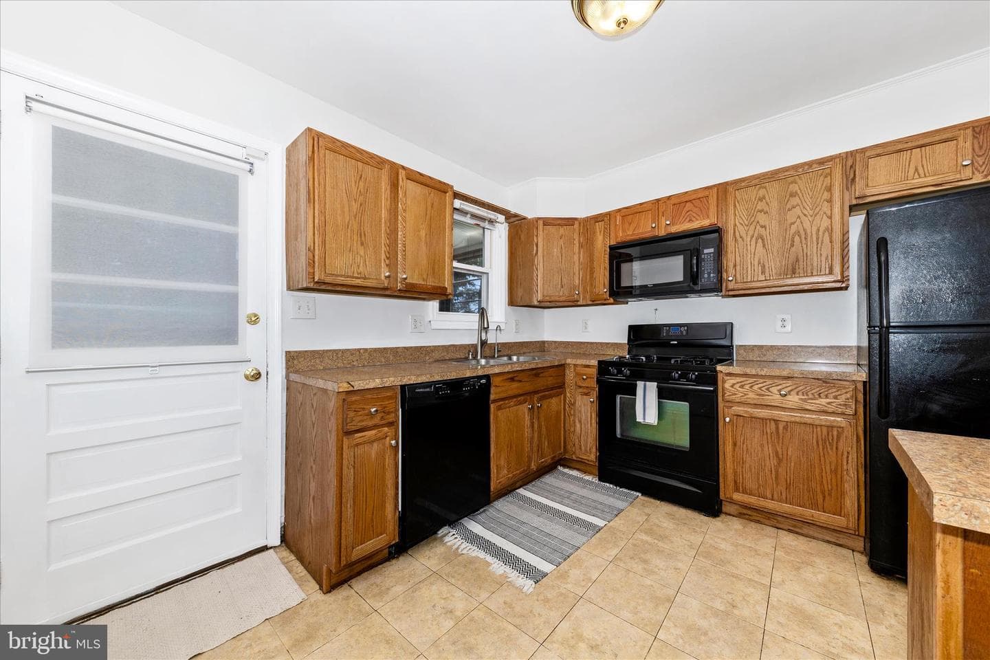 5811 Daybreak Terrace photo 14