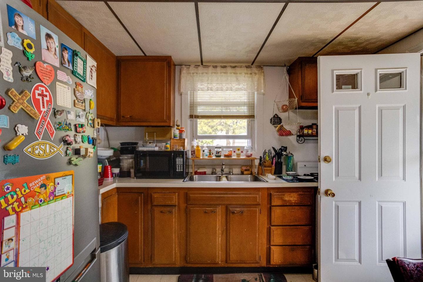900 Renfrew Street photo 12