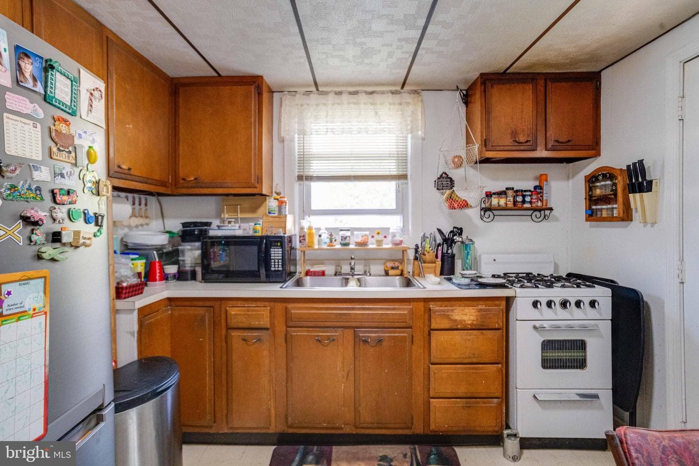 900 Renfrew Street photo 13