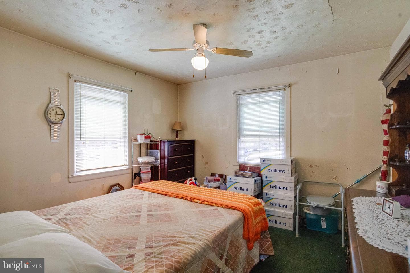 900 Renfrew Street photo 17