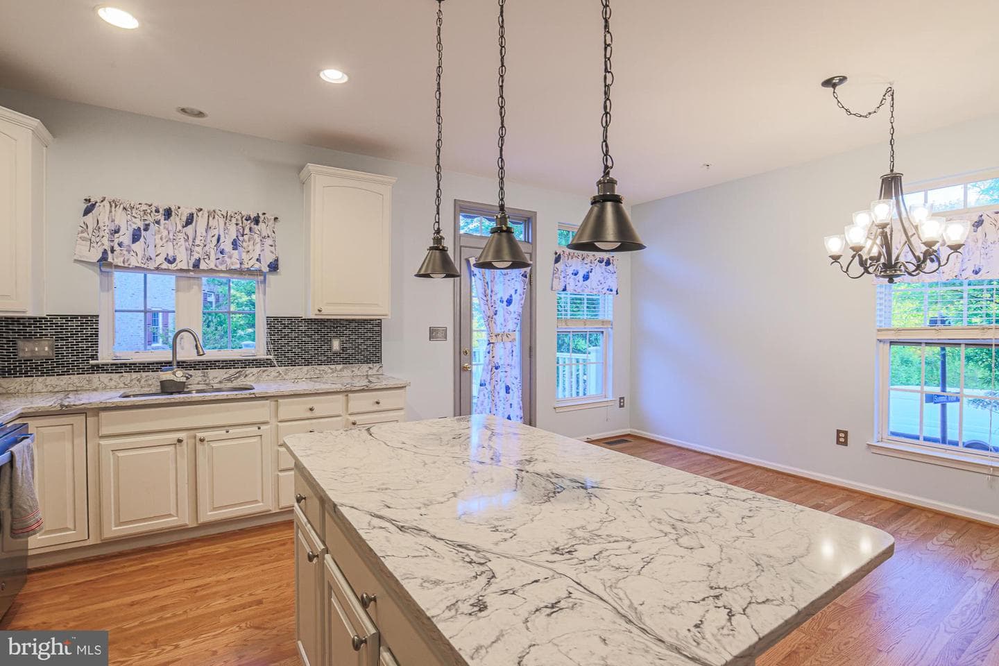 9300 Summit View Way photo 12